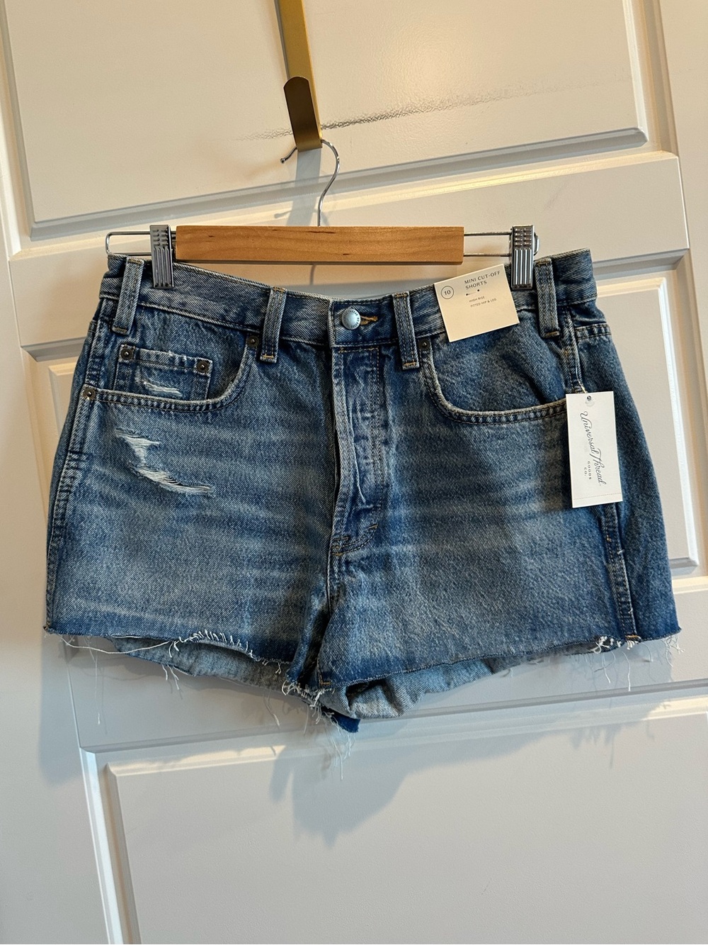 NWT Universal Thread 10 Mini Cut-Off High Rise Jean Shorts Denim Classic Grunge